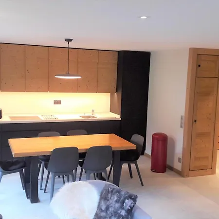 3 Pieces Avec Balcon Et Garage Proche Des Pistes - Fr-1-459-142 شقة *